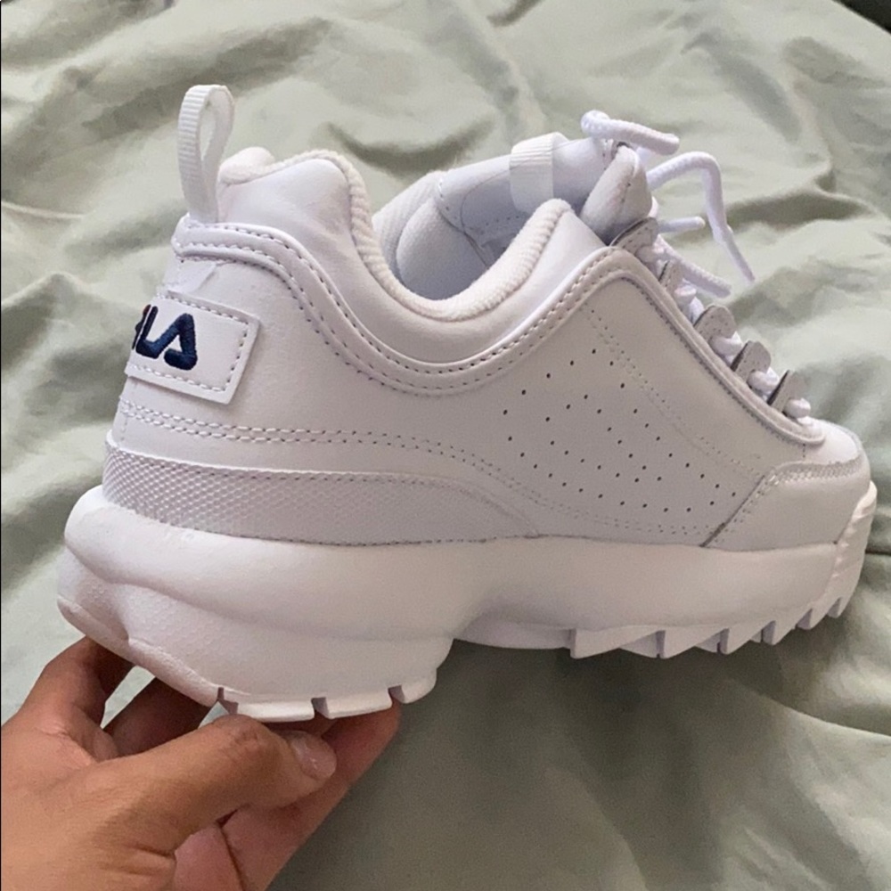 All white Fila Sneakers - Picture 3 of 4